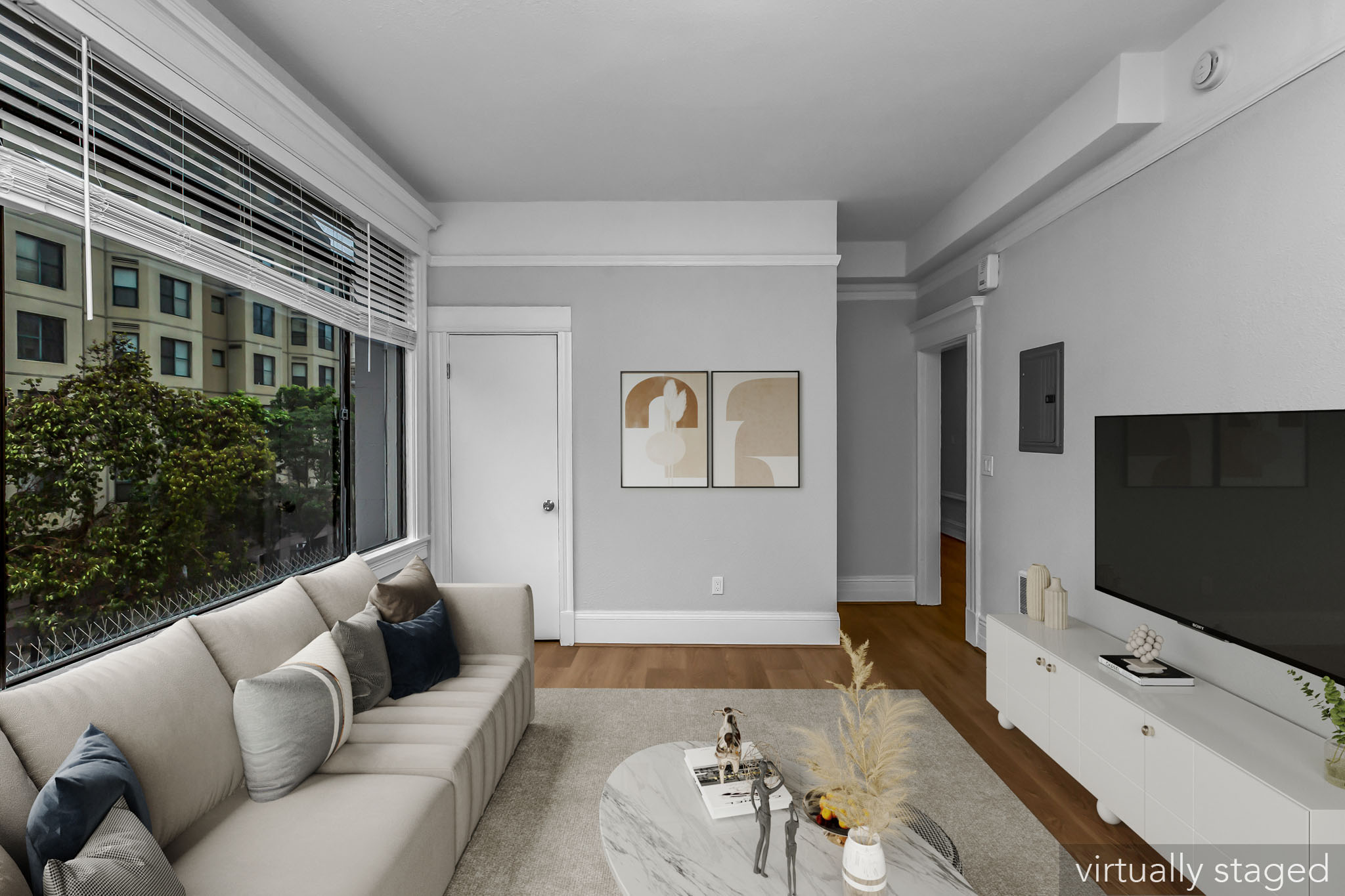 605 JONES Apartments photo 3